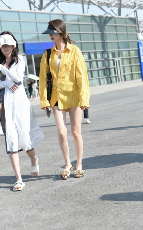 美腿小仙女 [15P]
