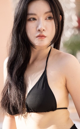 黑色比基尼泳装 [155P-1.00GB]