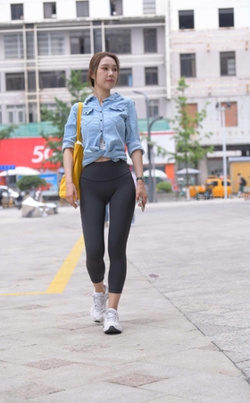 [一始专区] 黑色瑜伽裤青春女孩 【图片➕视频】 [10P]