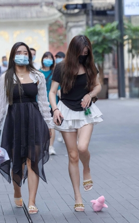 美腿小姐姐 [21P]