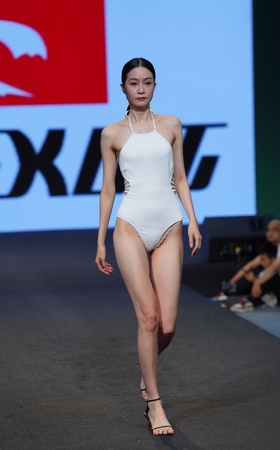 内衣展32 [104P-1.61GB]