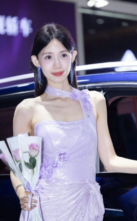 LB016-79P成都车展之昊铂女神车模乐乐宝 9P