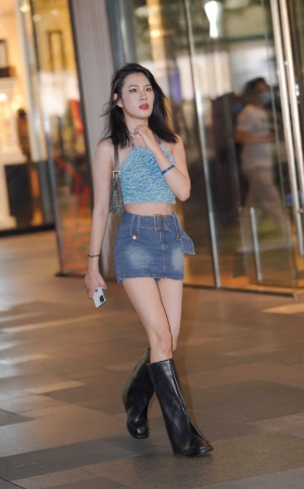 牛仔短裙 [21P]