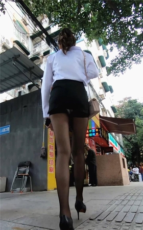 极品黑丝美女OL婷婷的工作日常之下班视频3A142[1.03G]