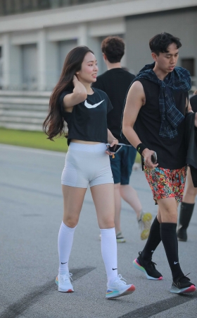 好身材一览无余 这样的气质在街上可不多见 [18P]