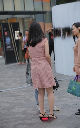 低胸肉丝小姐姐3A3506[354M]