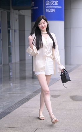 清爽美女美腿