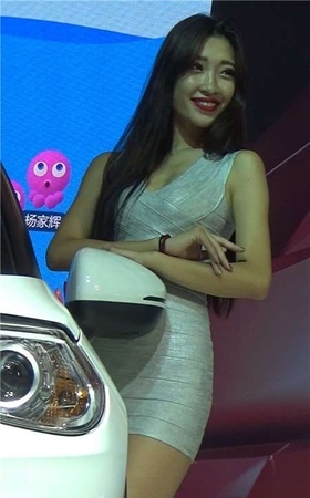 超性感包臀裙美女车模小姐