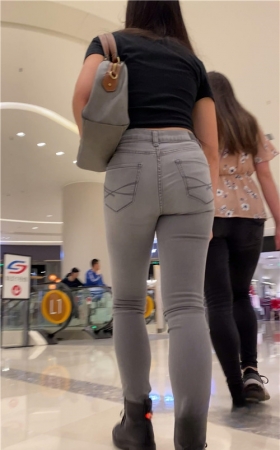 红唇紧身灰牛丰屯MM