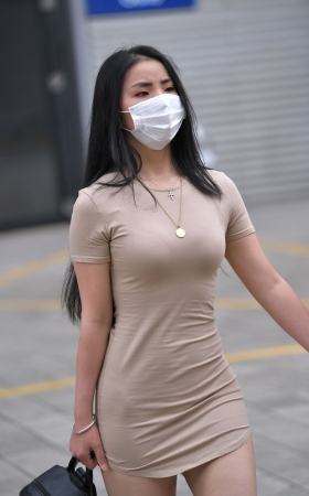 米色短裙 [17P]