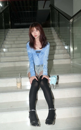 程生街拍●长筒袜女孩 【套图+视频】 [10P]