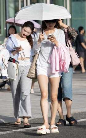 LB655-37P成都车展-白热裤白拖鞋美腿礼仪小妹下班 6P