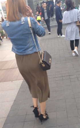 黑凉高美女