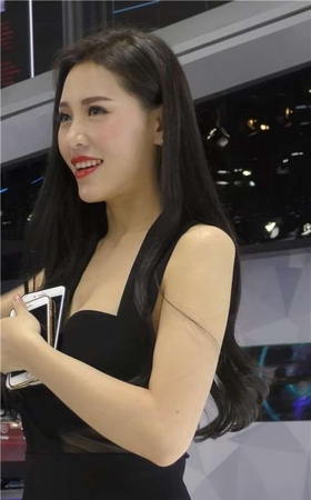 性感美丽美女靓模 [1.21 GB/MP4]