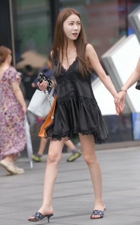 黑色蕾丝短裙 [17P]