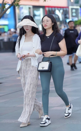 lulu裤的魅力 [12P]