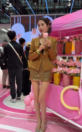 苗条长腿高挑 [5P]