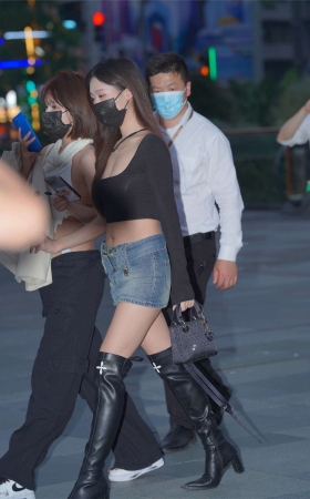 极品超短裙小姐姐