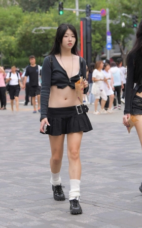 黑色短裙 [19P]