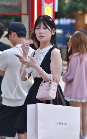 黑裙小姐姐(101P)