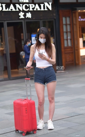 街拍清清爽爽美腿小仙女~ [21P]