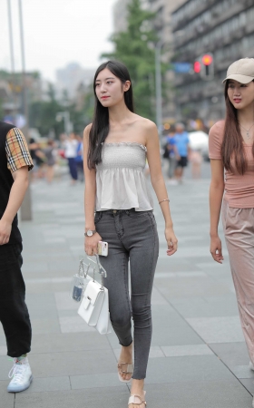 清新靓丽的牛仔美眉 [18P]