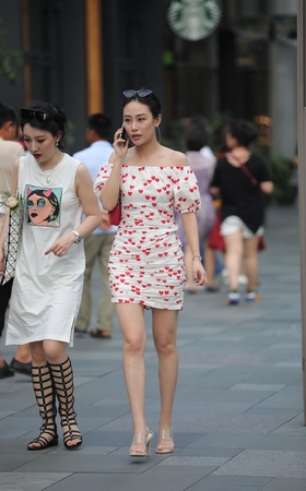 美丽小姐姐