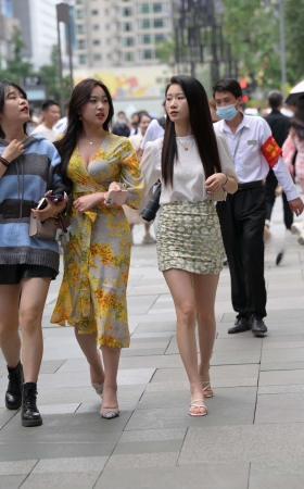气质美女三人行~ [25P]