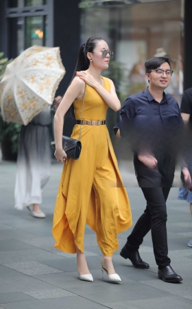 气质少妇 [12P]