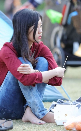No626 原以为靓丽女神不肯给人看脚，没想到这么舍得 第1套