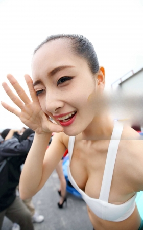 俏皮长腿皮热裤靓模 [23P]