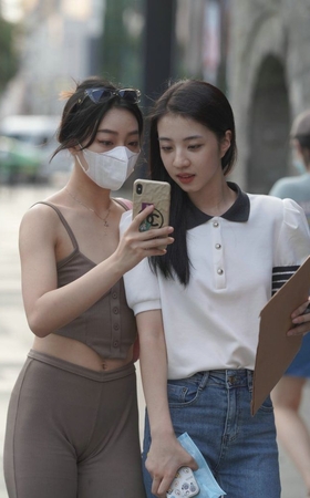  清秀美丽姐妹 [104P2V-1.08GB] 