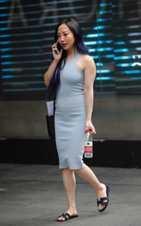 紧身裙少妇 [23P]