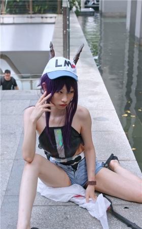 cos妹子