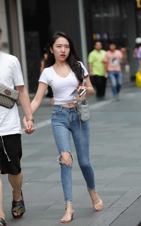 饱满紧牛女友 [17P]