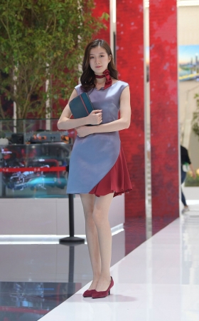 长腿美美哒销售员~ [21P]