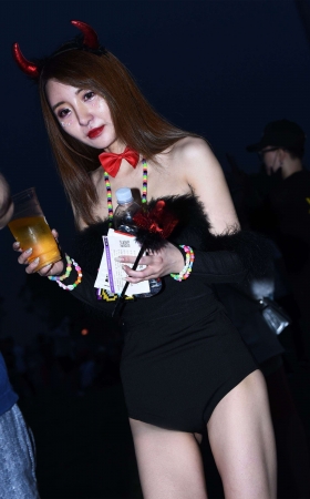 夜色中的妹妹 [15P]