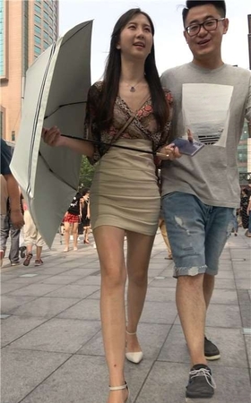 4K 完美身材高颜值短裙高跟美女