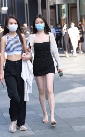 黑色包臀裙美腿女孩 [17P]