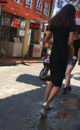 黑色紧身长裙长发美女极品长腿