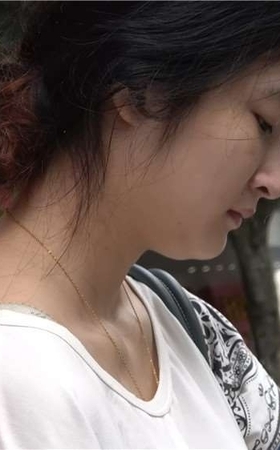 4K – 街拍美足人字拖漂亮小姐姐 [2.37 GB/MP4]