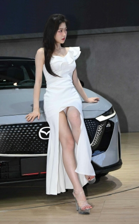 25613-15-52√性感开衩裙-美足任绵绵 9P
