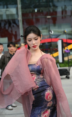 香肩 [22P]