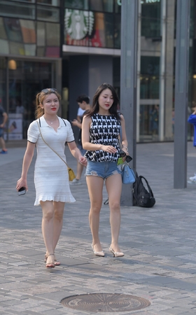 性感热裤少妇