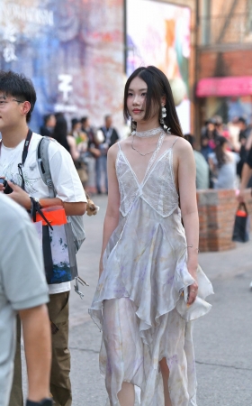 平平无奇的小姐姐 [19P]