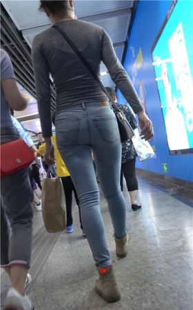 牛仔紧身长裤MM