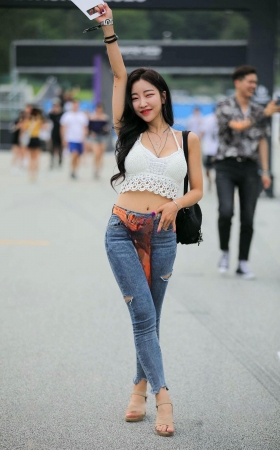 190608-10 77p
