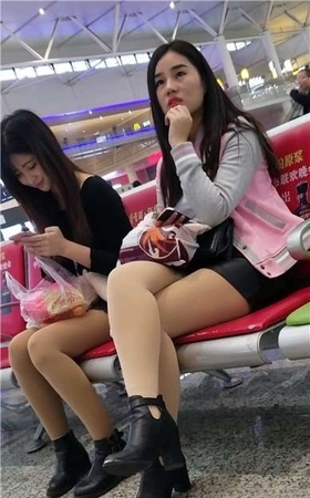 4k-极品肉丝袜打底裤高颜值美眉