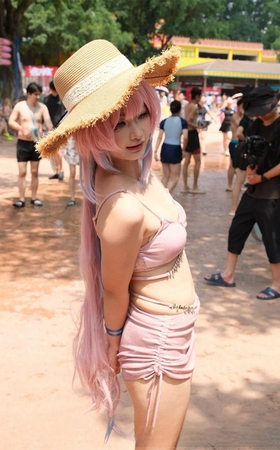 cos粉装小姐姐【套图+视频】3A8280[3.44G]