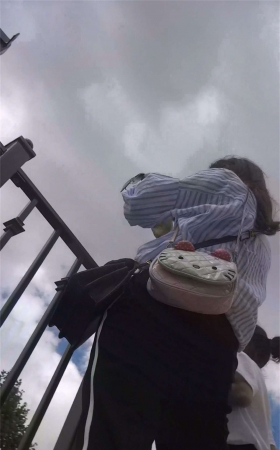 格子短裙安全裤小美女